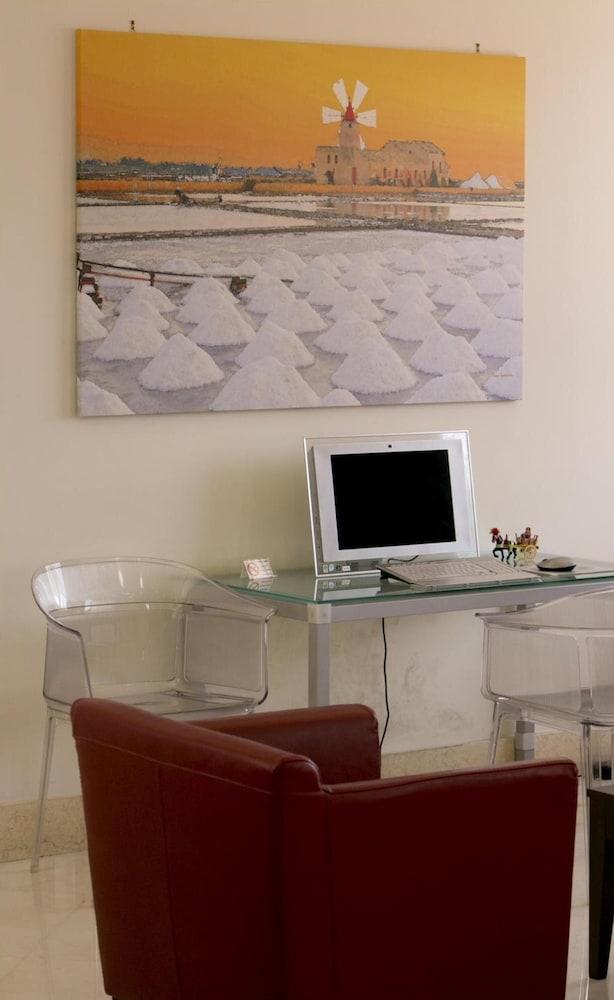 טרפאני Hotel Tiziano מראה חיצוני תמונה