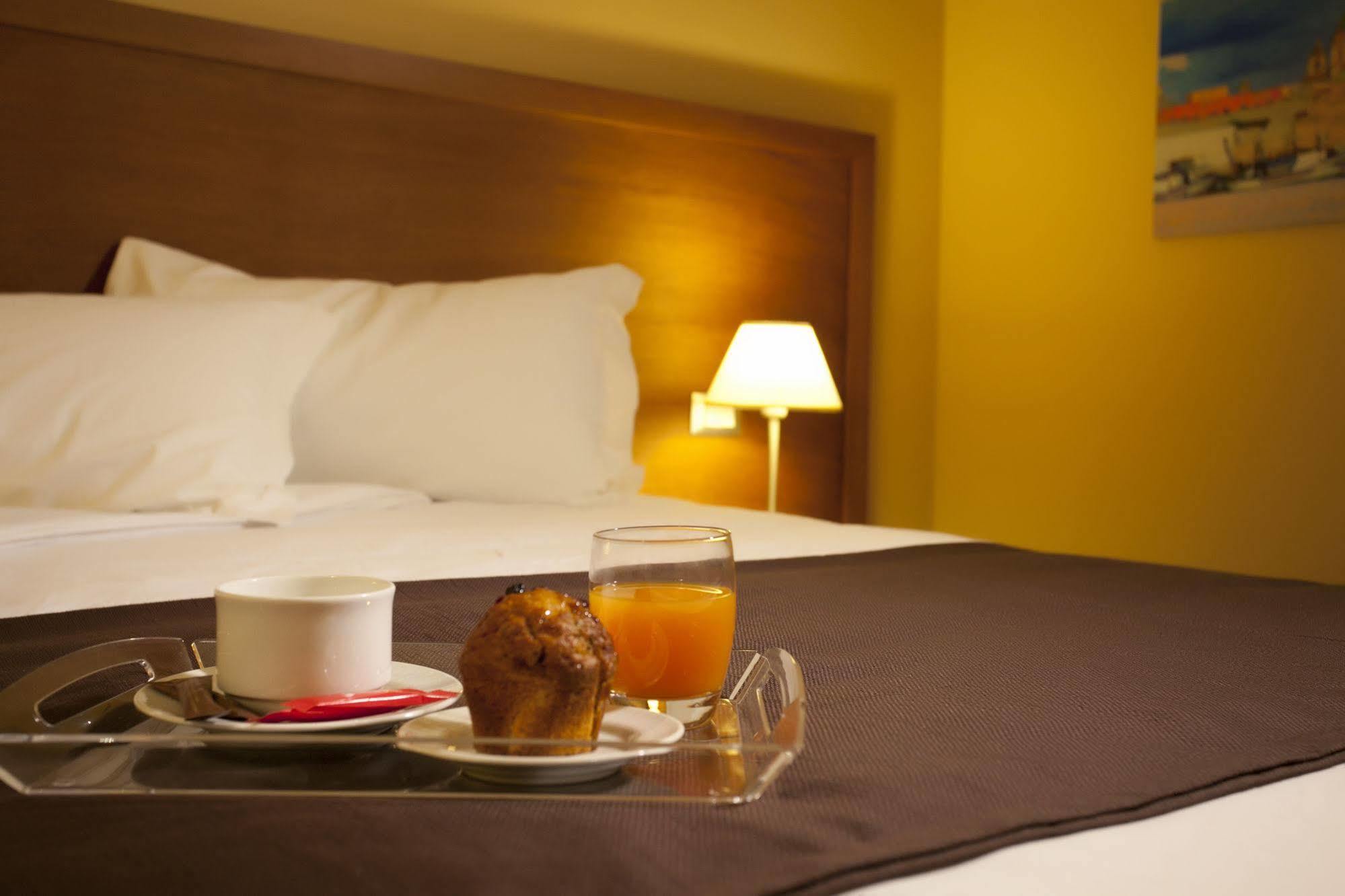 טרפאני Hotel Tiziano מראה חיצוני תמונה